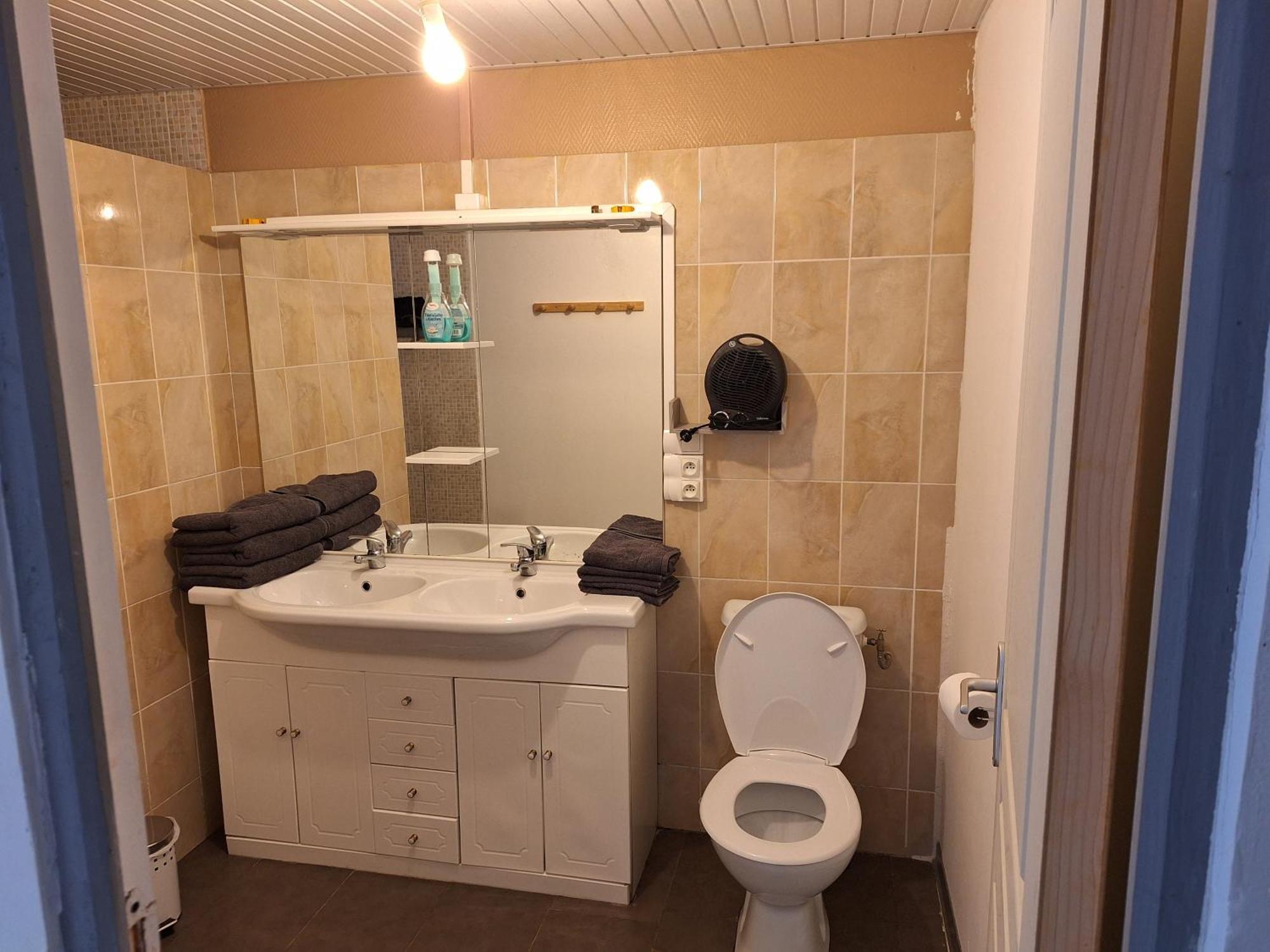Agreable Studio Tout Equipe Montsoué Eksteriør bilde